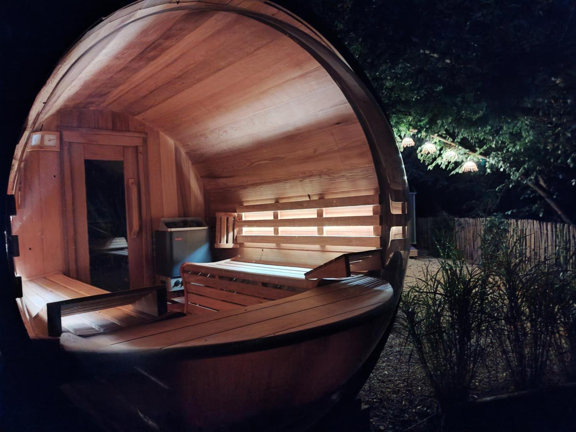 Le Domaine De Pivette Chambre Climatisee Et Insolite Avec Terrasse Privative Avranches Zimmer foto